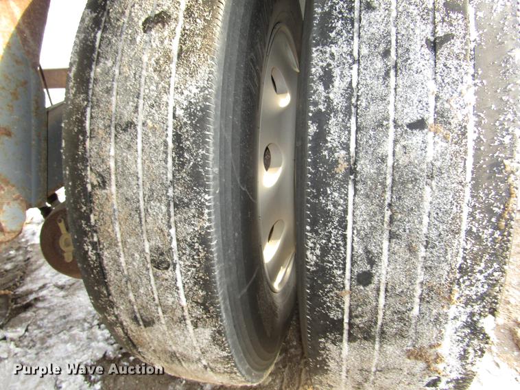 image for item DD2941 2000 Smithco 3003BH side dump trailer