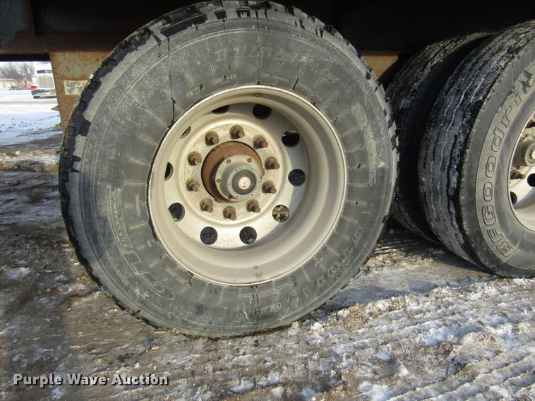 image for item DD2941 2000 Smithco 3003BH side dump trailer