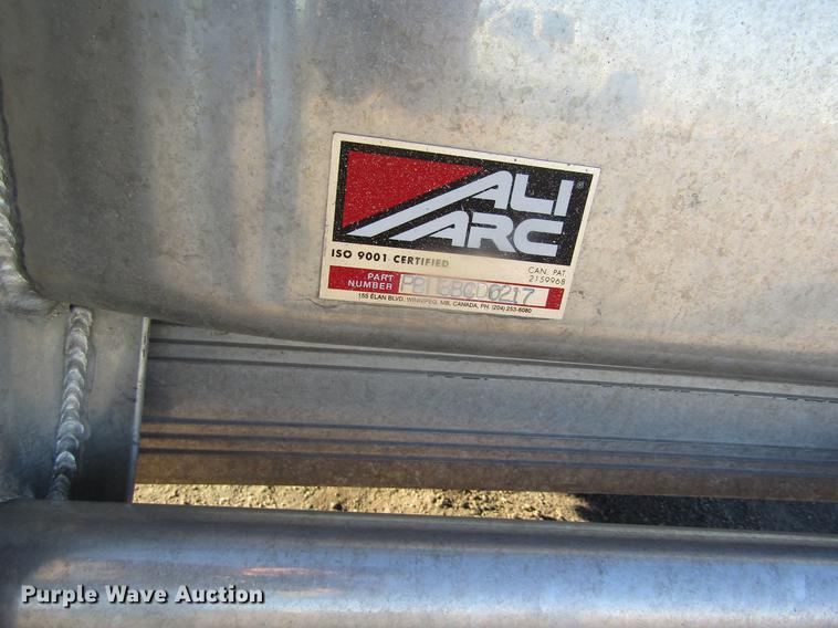 image for item DD8722 2007 Peterbilt 385 semi truck