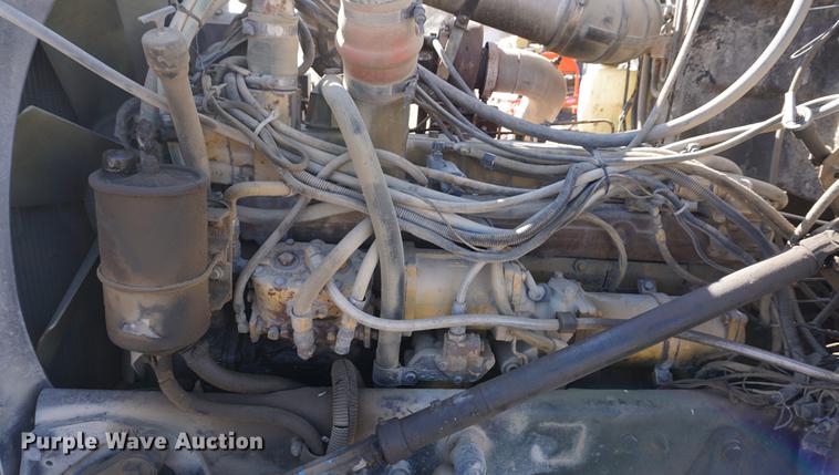 image for item DE3087 1994 Peterbilt 378 semi truck