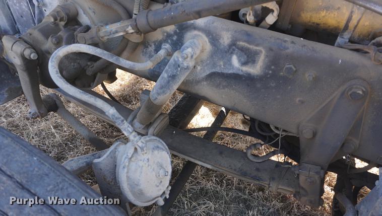 image for item DE3087 1994 Peterbilt 378 semi truck