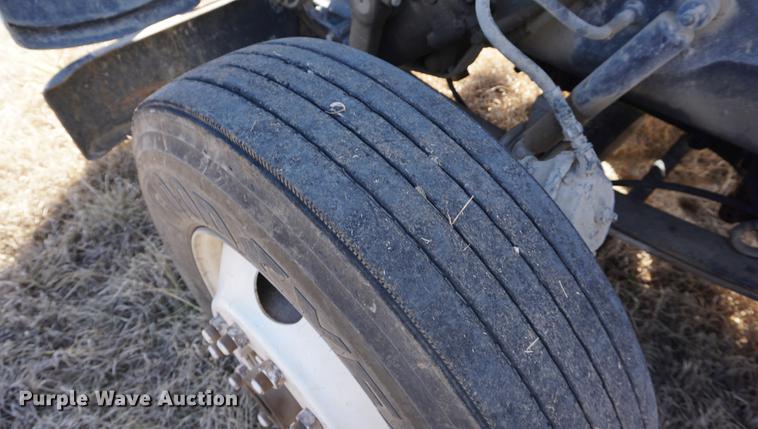 image for item DE3087 1994 Peterbilt 378 semi truck