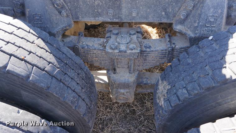 image for item DE3087 1994 Peterbilt 378 semi truck