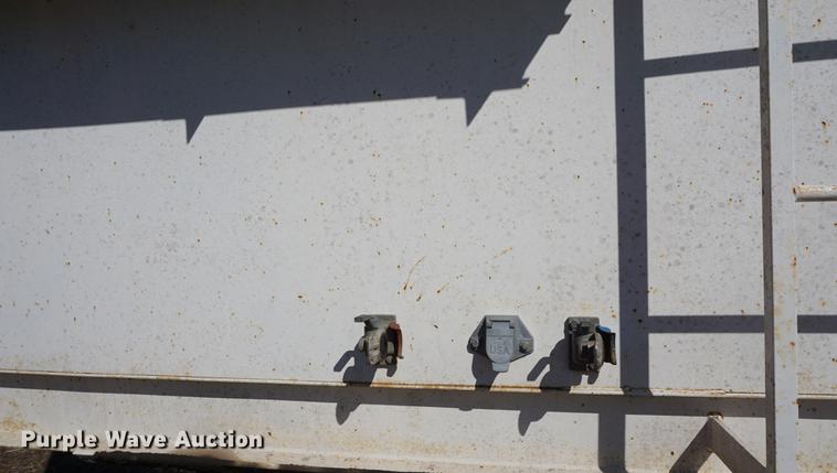 image for item DE3092 2000 shop built double hopper bottom grain trailer