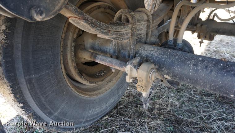image for item DE3092 2000 shop built double hopper bottom grain trailer