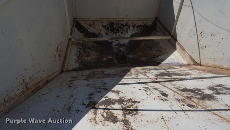 image for item DE3092 2000 shop built double hopper bottom grain trailer