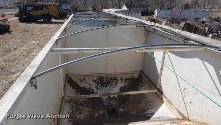 image for item DE3092 2000 shop built double hopper bottom grain trailer