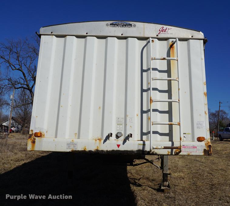 image for item DE3093 2001 Jet double hopper bottom grain trailer