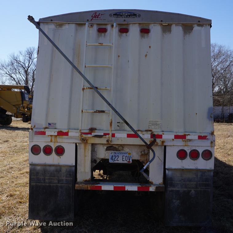 image for item DE3093 2001 Jet double hopper bottom grain trailer