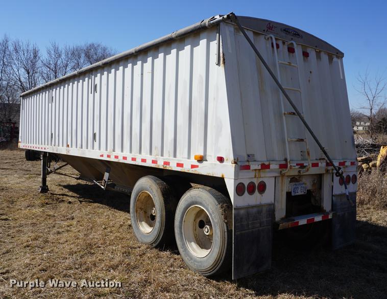 image for item DE3093 2001 Jet double hopper bottom grain trailer