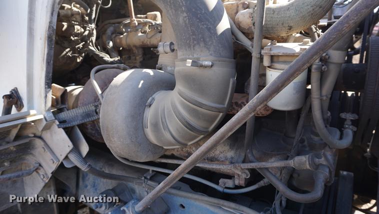 image for item DE3094 1978 GMC General semi truck