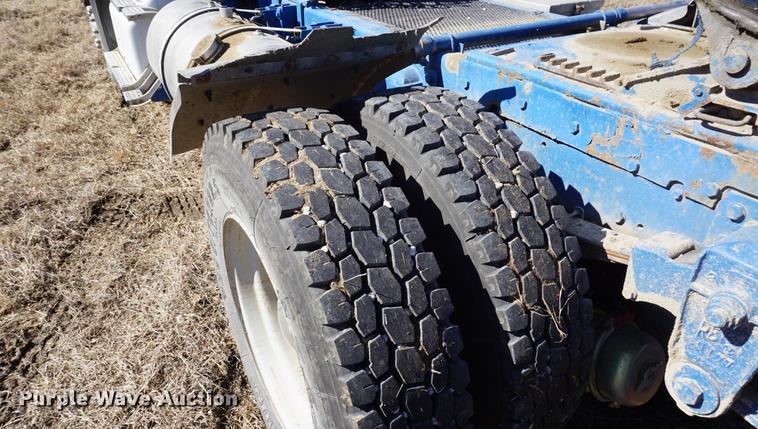 image for item DE3094 1978 GMC General semi truck