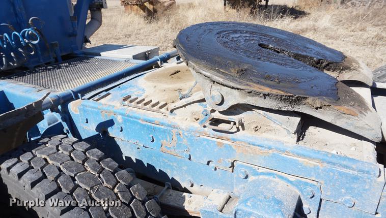 image for item DE3094 1978 GMC General semi truck