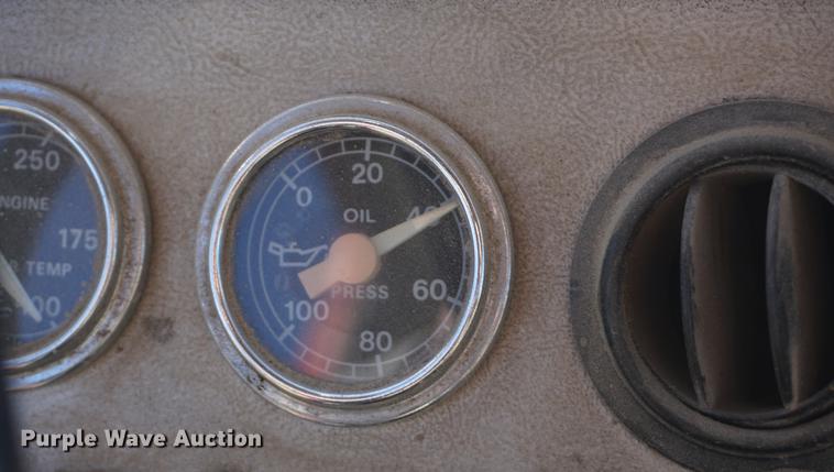 image for item DE3102 1987 Ford L9000 semi truck