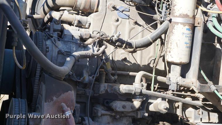 image for item DE3102 1987 Ford L9000 semi truck