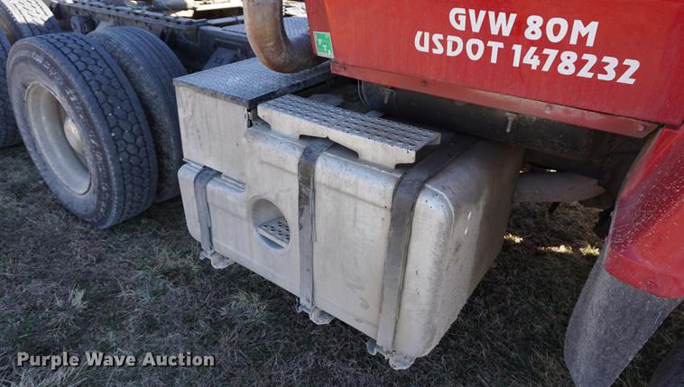 image for item DE3102 1987 Ford L9000 semi truck