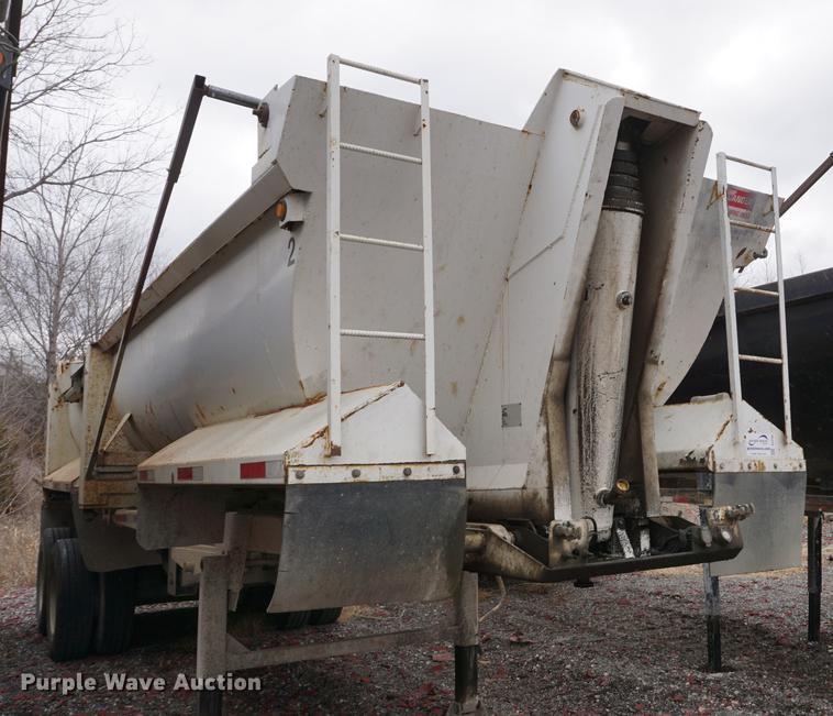 image for item DE3105 2013 Western 26QF end dump trailer