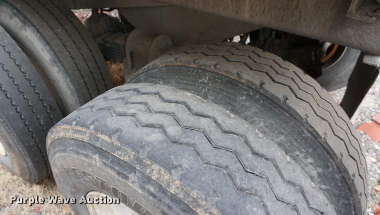 image for item DE3105 2013 Western 26QF end dump trailer