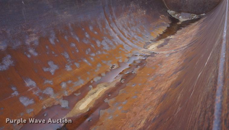 image for item DE3106 2002 Clement RKHL2827A end dump trailer