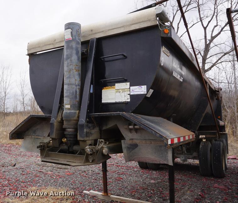 image for item DE3107 2000 Clement RKHS2025 end dump trailer