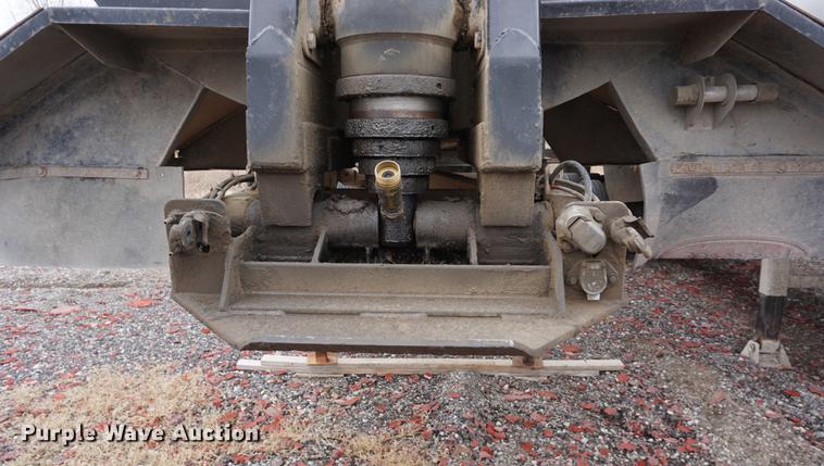 image for item DE3107 2000 Clement RKHS2025 end dump trailer