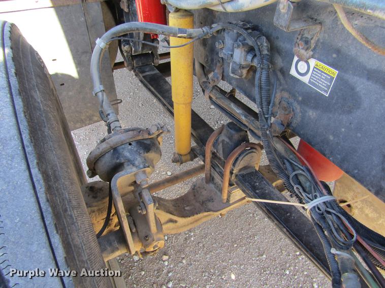 image for item DE6613 2005 Kenworth T600 semi truck