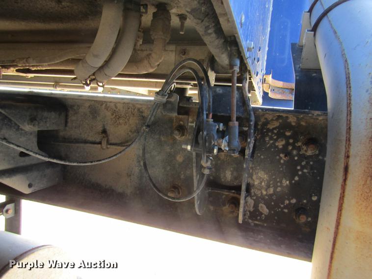 image for item DE6613 2005 Kenworth T600 semi truck