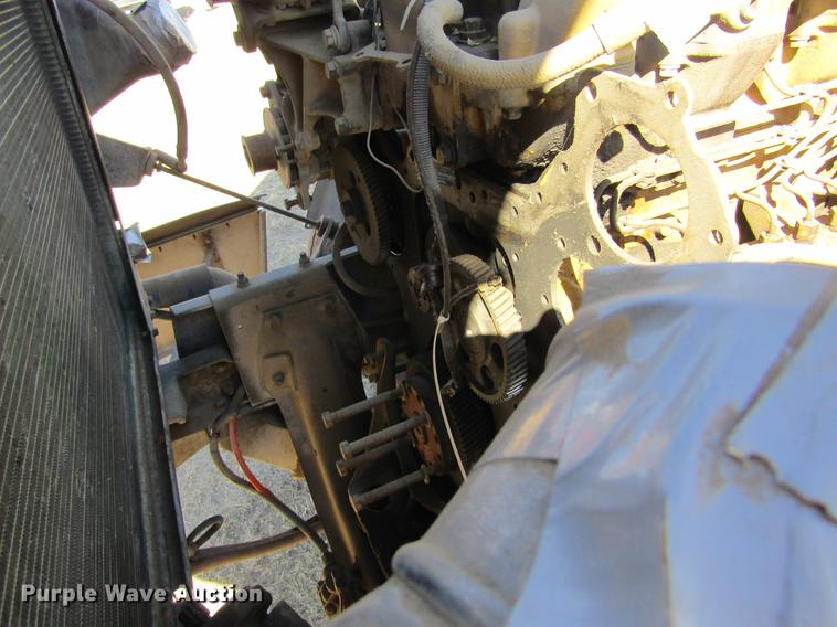 image for item DE6631 1995 International 9400 truck cab and chassis