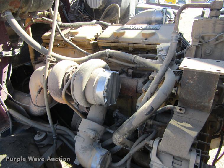 image for item DE6631 1995 International 9400 truck cab and chassis