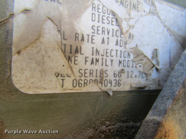 image for item DE6632 1991 Kenworth T600 truck cab and chassis