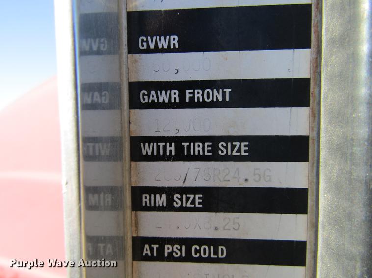 image for item DE6632 1991 Kenworth T600 truck cab and chassis