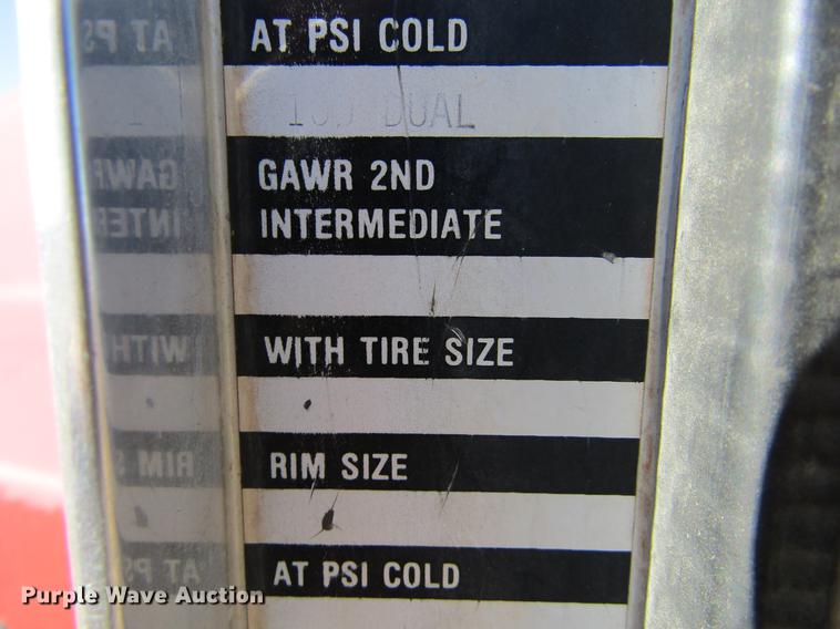 image for item DE6632 1991 Kenworth T600 truck cab and chassis