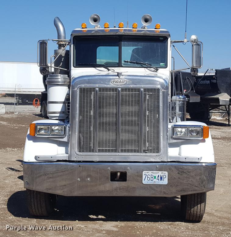 image for item DF3536 1996 Peterbilt 379 semi truck