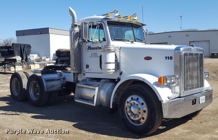 image for item DF3536 1996 Peterbilt 379 semi truck