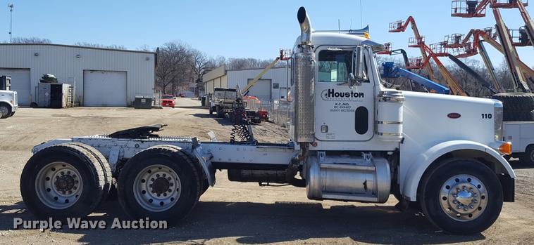 image for item DF3536 1996 Peterbilt 379 semi truck