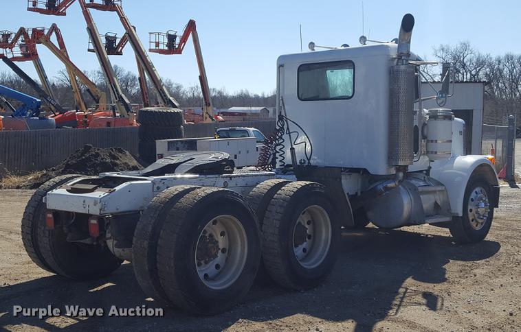 image for item DF3536 1996 Peterbilt 379 semi truck