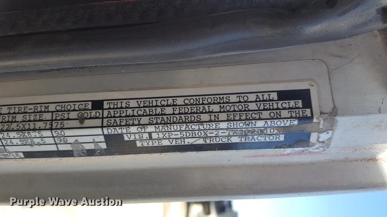 image for item DF3536 1996 Peterbilt 379 semi truck