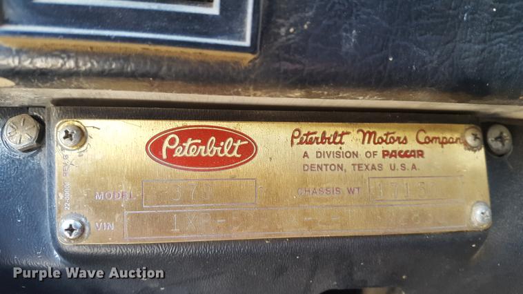 image for item DF3536 1996 Peterbilt 379 semi truck