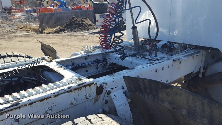 image for item DF3536 1996 Peterbilt 379 semi truck