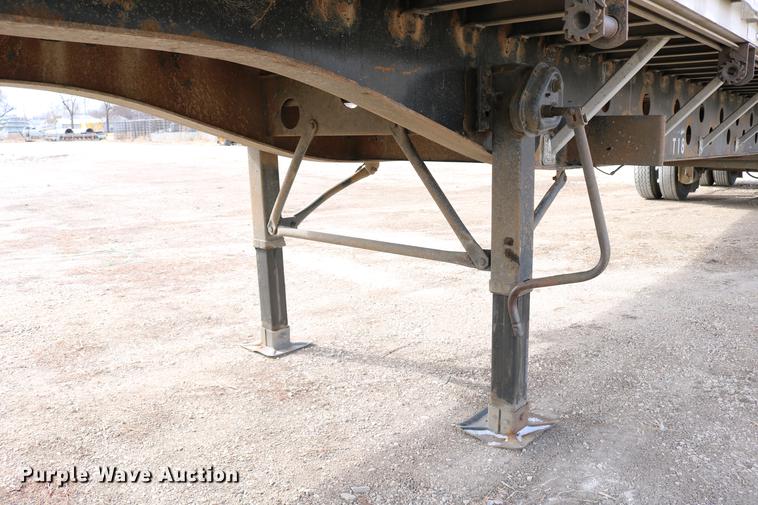 image for item EH9722 1998 Transcraft Eagle W248X102 flatbed trailer