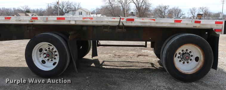 image for item EH9722 1998 Transcraft Eagle W248X102 flatbed trailer