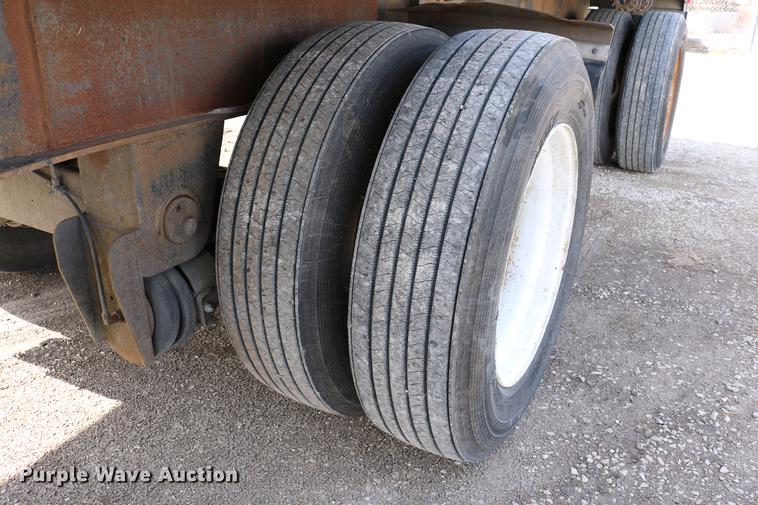 image for item EH9722 1998 Transcraft Eagle W248X102 flatbed trailer