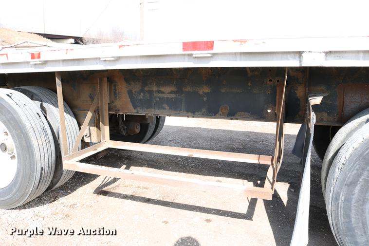 image for item EH9722 1998 Transcraft Eagle W248X102 flatbed trailer