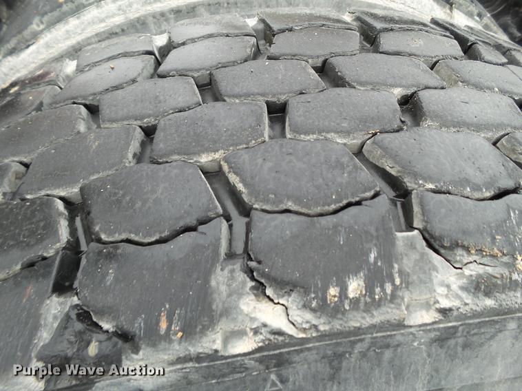 image for item EI9546 2011 International TranStar 8600 semi truck