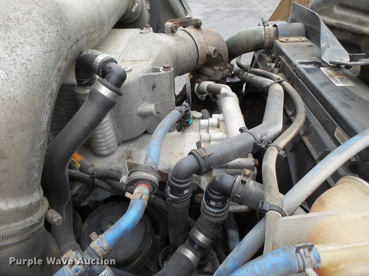 image for item EI9546 2011 International TranStar 8600 semi truck