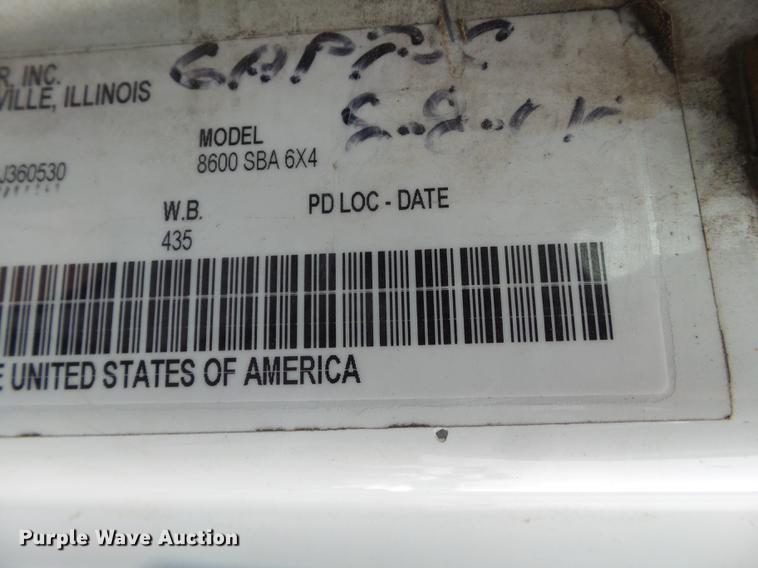 image for item EI9546 2011 International TranStar 8600 semi truck