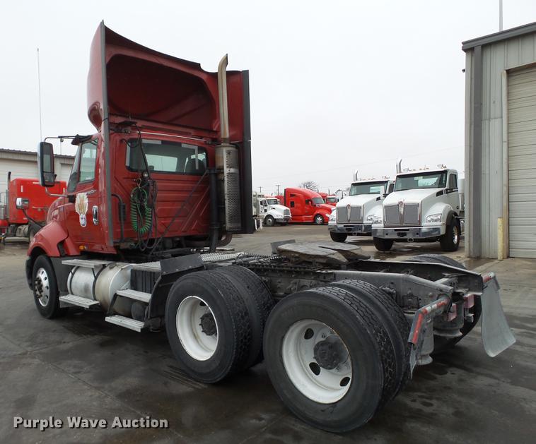 image for item EI9547 2013 International ProStar semi truck