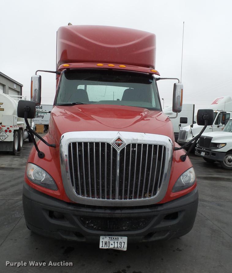image for item EI9547 2013 International ProStar semi truck