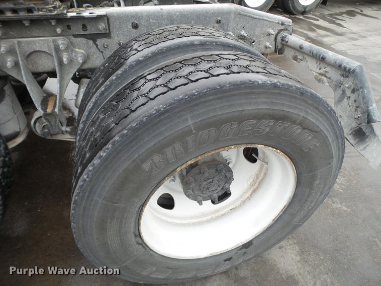 image for item EI9547 2013 International ProStar semi truck