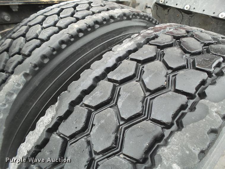 image for item EI9547 2013 International ProStar semi truck